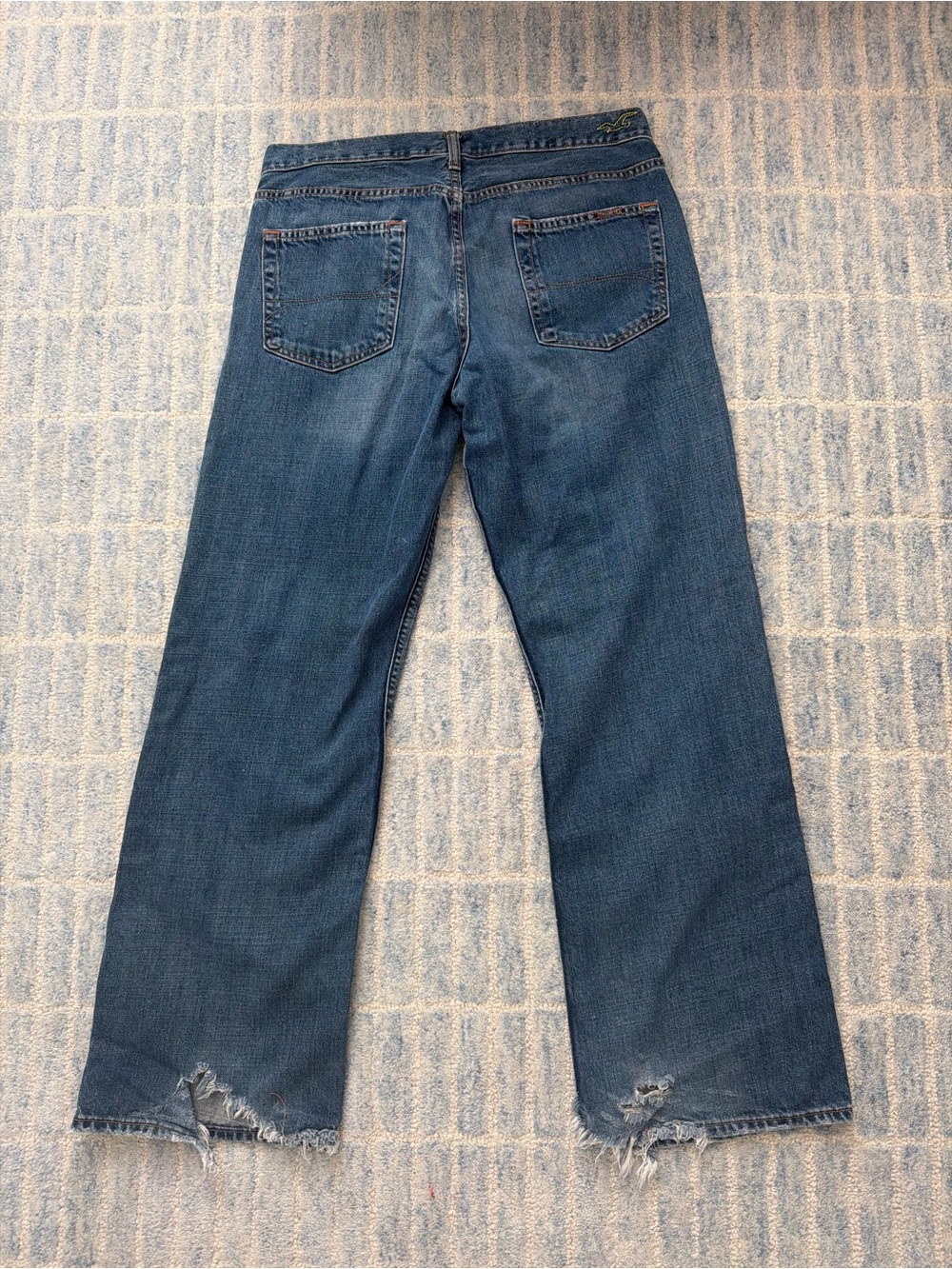 Hollister Men's Straight Jeans in Dark Blue Denim - Picture 4 of 5